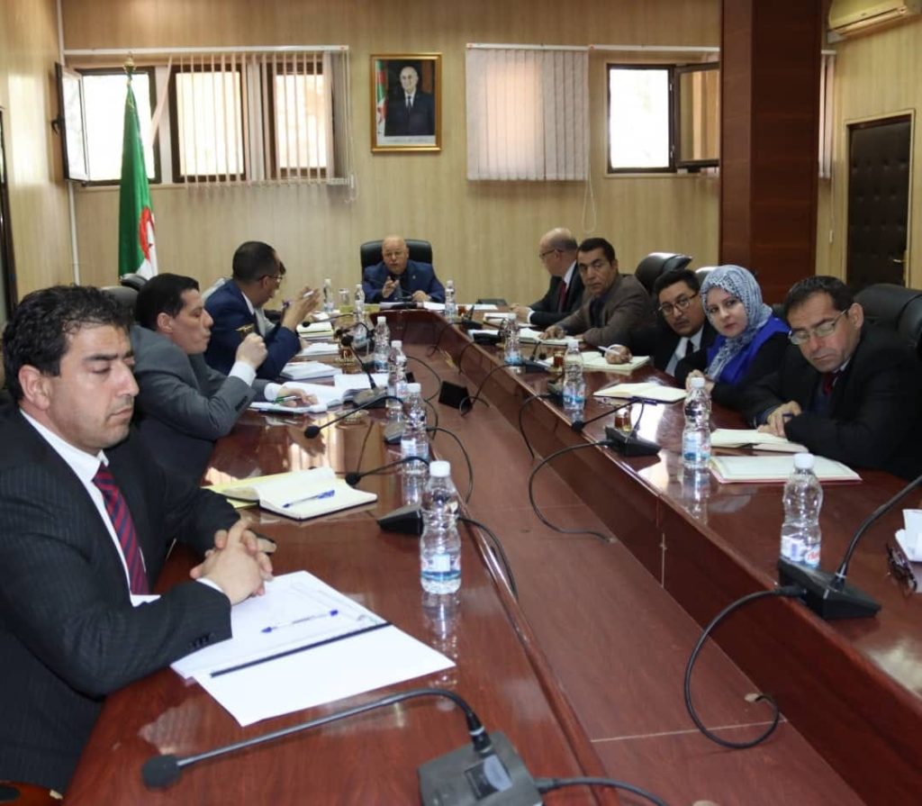 السيد العيد ربيقة، يشرف على اجتماع خصص لمتابعة مدى تقدم التحضيرات الخاصة بالذكرى 62 لعيد الاستقلال (10)