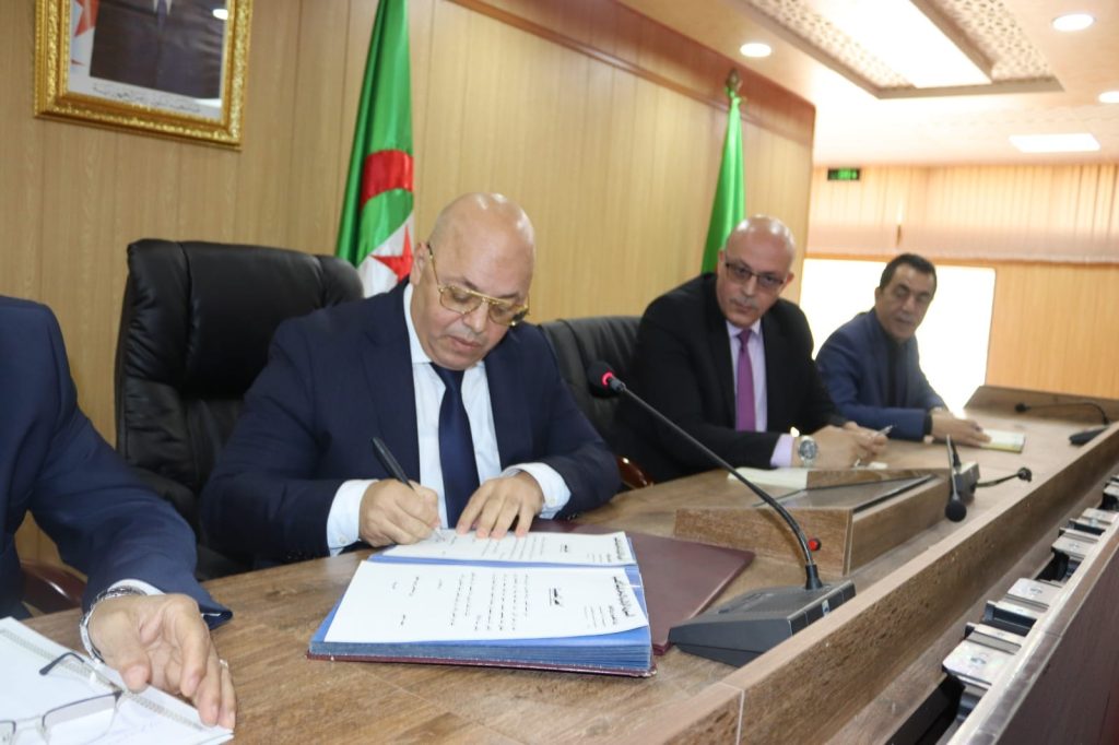 مراسم تنصيب الدكتور عبد الستار حسين كمدير للمركز الوطني للدراسات والبحث في المقاومة الشعبية والحركة الوطنية وثورة اول نوفمبر 1954 (8)